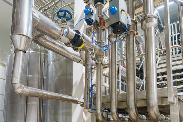 工业园区、工业电厂内的设备、电缆、钢管等图片下载