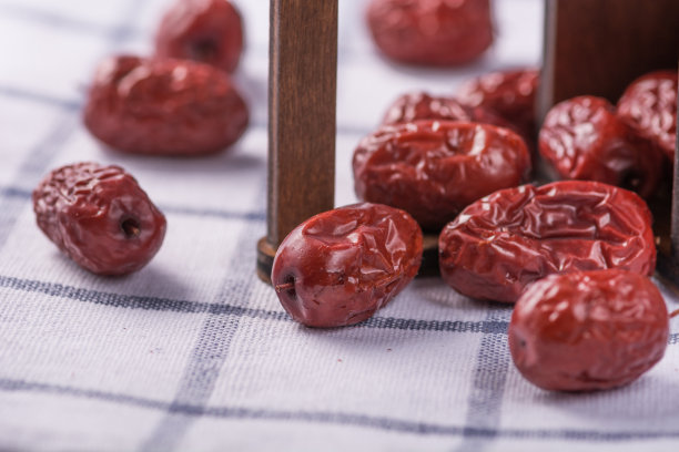 干红枣或大枣中草药图片下载