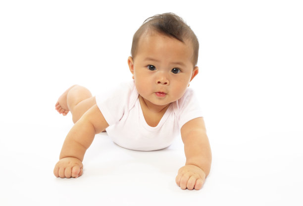 白人背景下的亚洲婴儿图片下载
