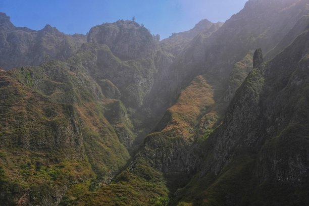 圣安陶山图片下载
