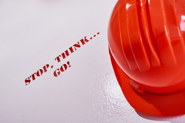 墙上有安全标志图片下载