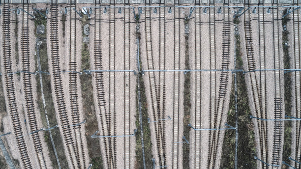 管火车站。无人机向下拍摄的照片图片下载