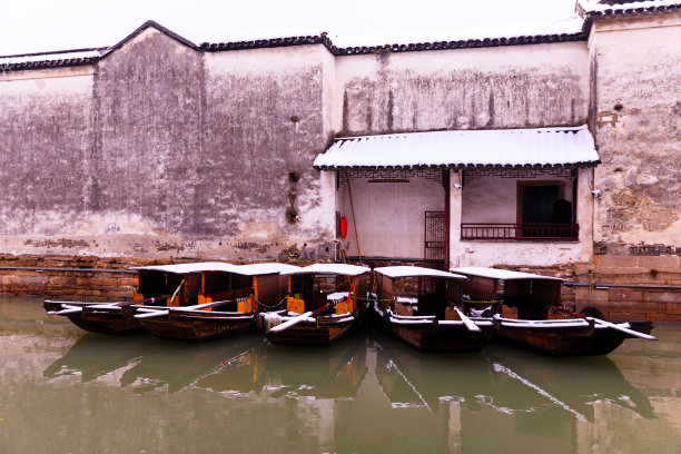 雪经典花园图片下载