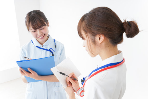 两个护士形象图片下载