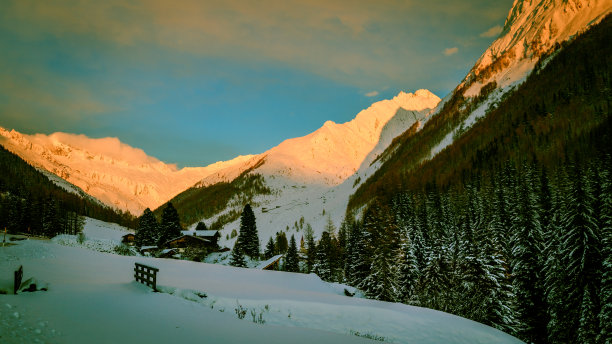 奥里纳谷的五彩日落图片下载