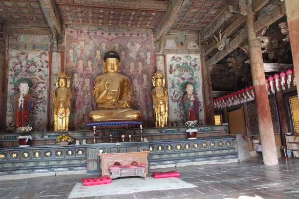 佛寺金像图片下载