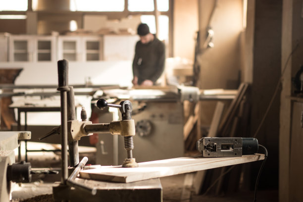 木匠在工作图片下载