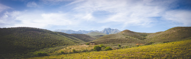 美丽的风景图片来自小卡鲁地区靠近Uniondale在南非的花园路线图片下载