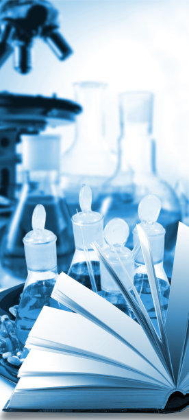 图像的医疗用具和书籍特写图片下载