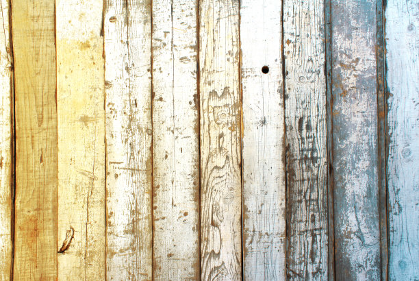 油漆破裂的古木图片下载