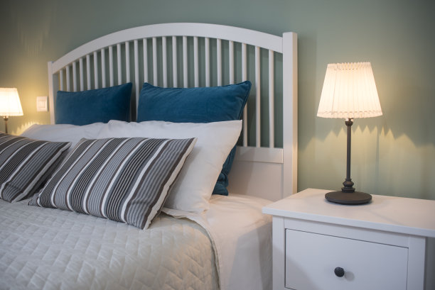 露营中游魂宿和早餐图片下载