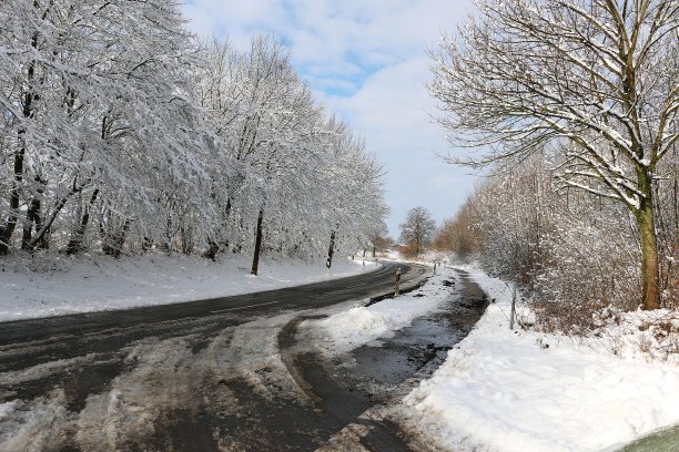 winterliche公路图片下载