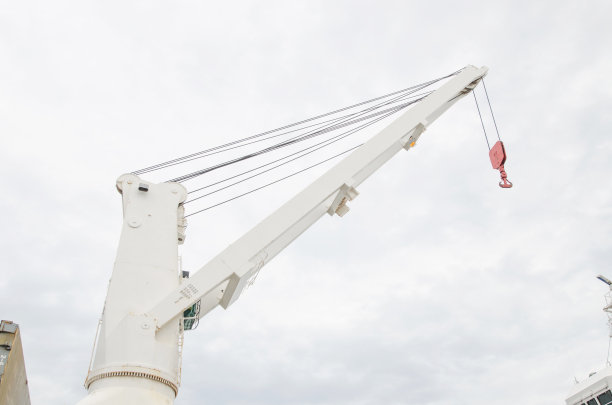 货船起重机图片下载