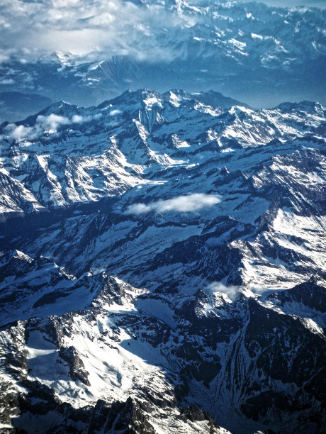 法国阿尔卑斯山的壮观景色(2008年)图片下载