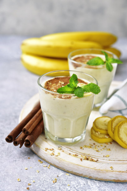 香蕉加肉桂奶昔图片下载