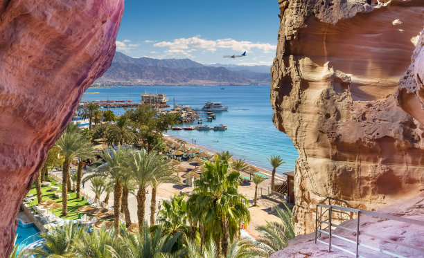 以色列埃拉特中央公共海滩和码头图片下载