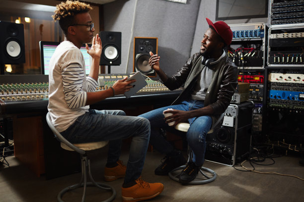 音乐家和运营商图片下载