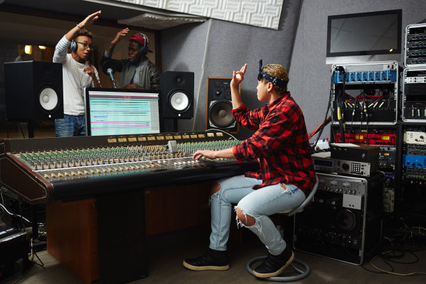 歌曲录音图片下载