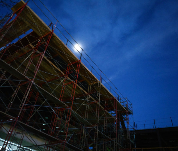 在晚上施工图片下载