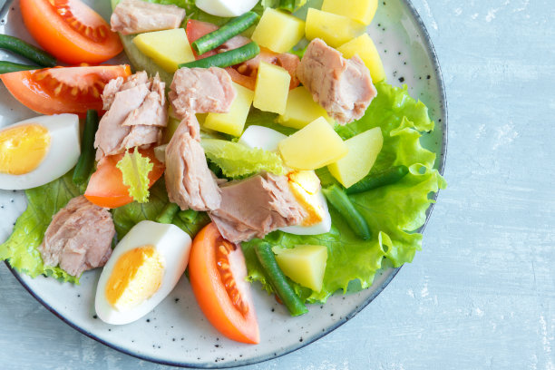 尼斯金枪鱼沙拉图片下载