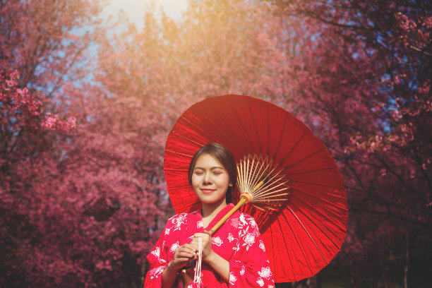 和服的女人图片下载