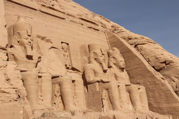 拉美西斯二世的阿布辛贝神庙图片下载