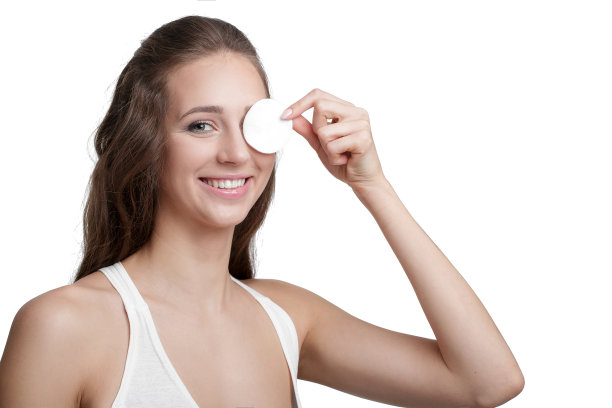 女人拿着棉垫图片下载