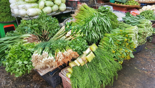蔬菜在曼谷的新鲜市场出售图片下载