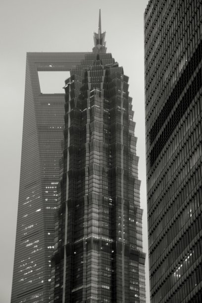 中国上海陆家嘴的摩天大楼图片下载