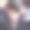 父亲和快乐的孩子在公园里。图片下载