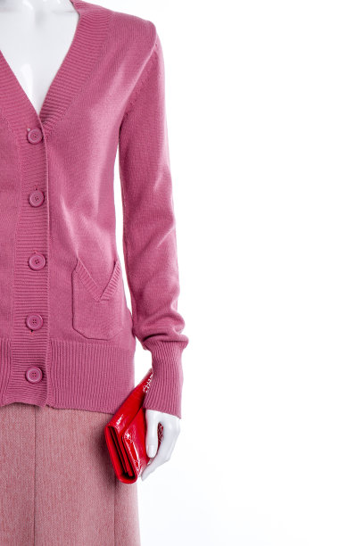 带红色钱包的人体模型，复印空间。图片下载