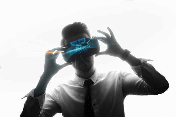 VR眼镜和火车隧道图片下载