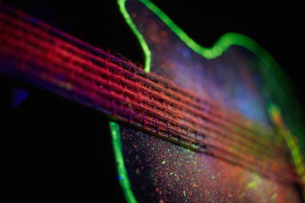 霓虹色的抽象作品图片下载