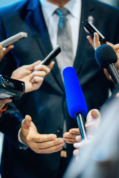 媒体采访图片下载