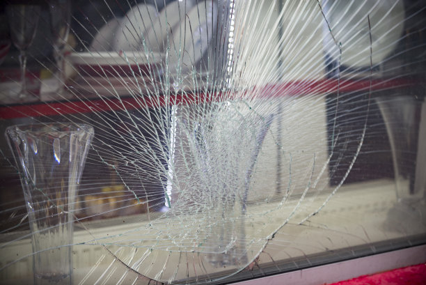 破碎的展示图片下载