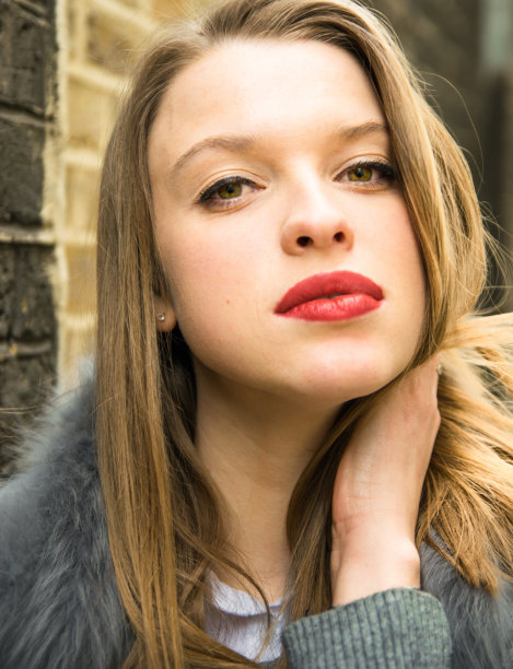 一个女人的肖像图片下载