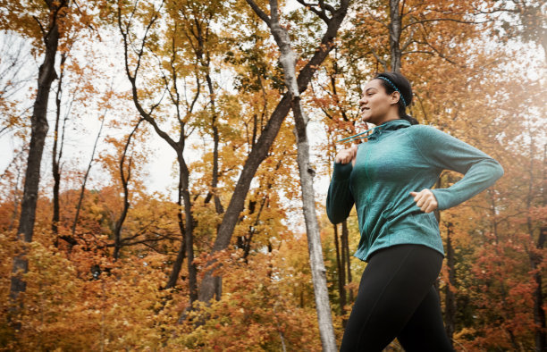 最好的锻炼发生在大自然中图片下载