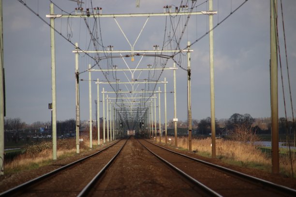 古达和鹿特丹之间的铁路图片下载