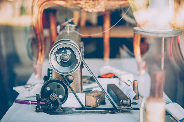 旧缝纫机图片下载