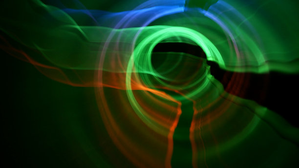 绿色光隧道图片下载