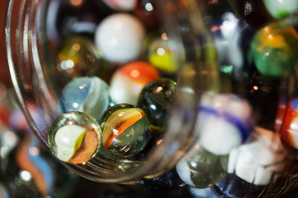 古董玻璃弹珠罐图片下载