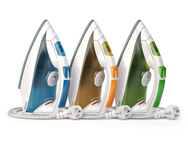 蒸汽熨斗孤立在白色背景上。图片下载