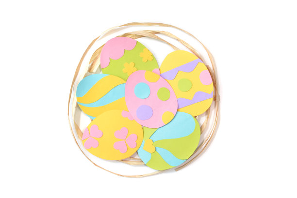 复活节彩蛋卡片剪纸在白色的背景图片下载