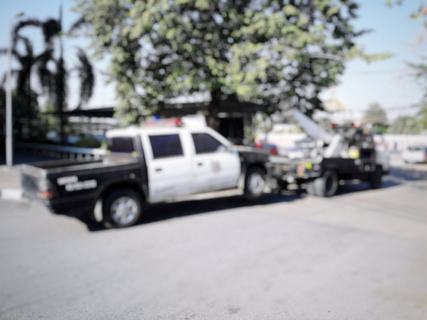 警察局的拖车任务图片下载