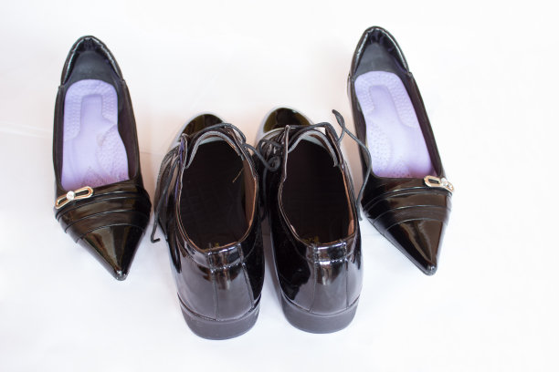 他和她已经在家了图片下载