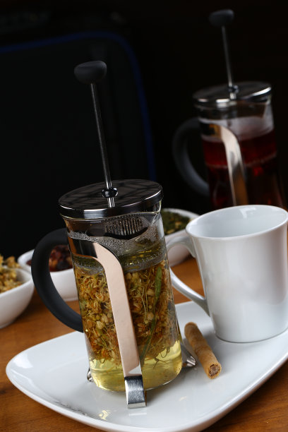 一杯法式压滤茶图片下载