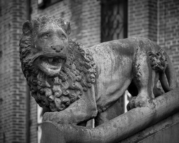狮子雕像图片下载