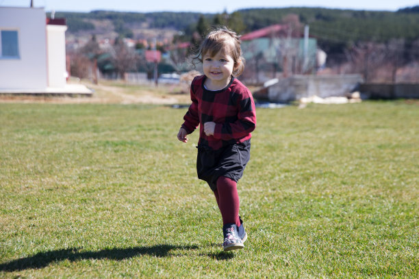 小孩图片素材ID：314571276