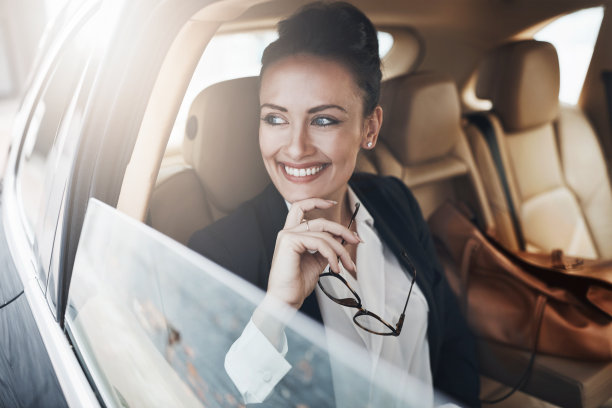 工作日让她很开心图片下载