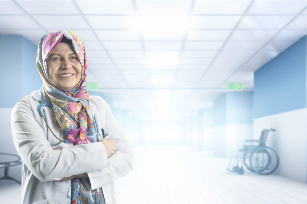 医院里的穆斯林女医生图片下载